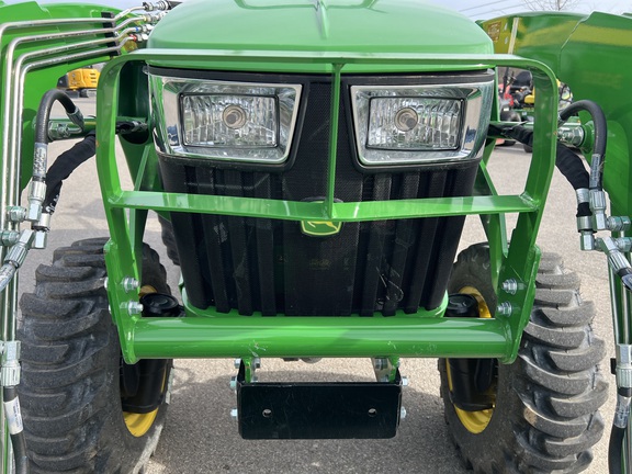 2025 John Deere 3032E
