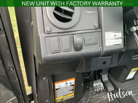Photo of 2025 John Deere XUV 875M HVAC Cab Diesel
