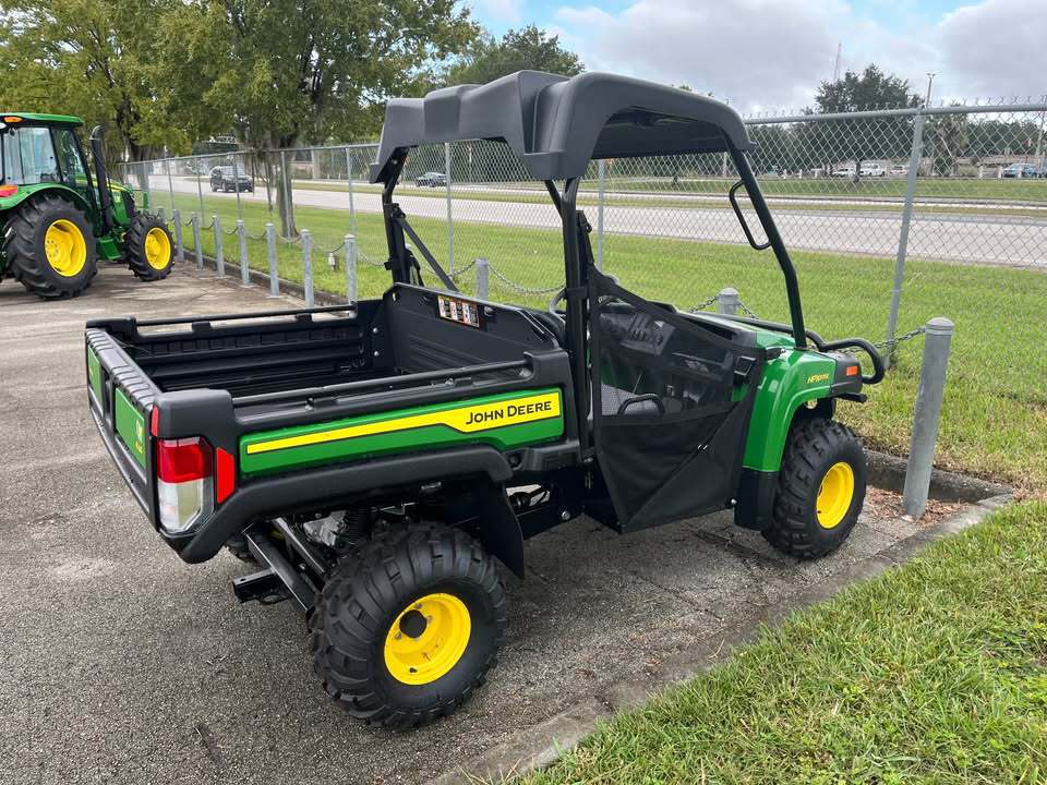 John Deere HPX 815E Image 2