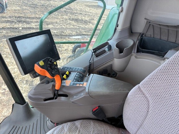 2020 John Deere S790 (19th thumbnail)