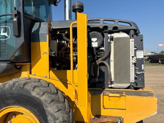 2015 John Deere 444K
