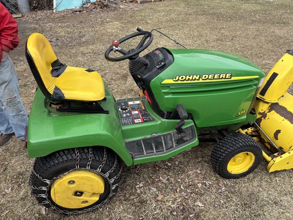 Photo of 1998 John Deere 325