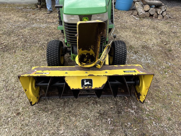 Photo of 1998 John Deere 325