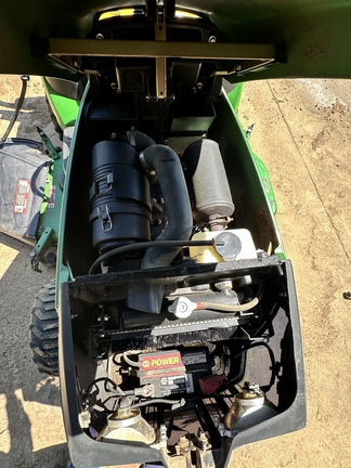 Photo of 2013 John Deere 1025R