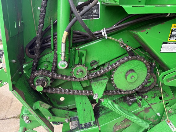 2016 John Deere 569