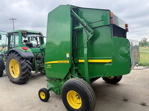 2016 John Deere 569