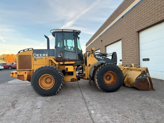 Photo of 2007 John Deere 544J