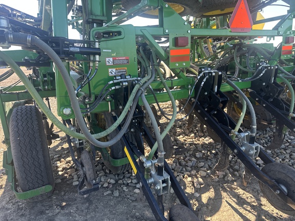 Used 2016 John Deere 1870 Air Drills and Seeders at Horizon Ag & Turf in Lloydminster, AB - Photo25