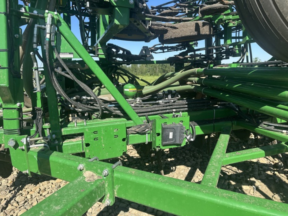 Used 2016 John Deere 1870 Air Drills and Seeders at Horizon Ag & Turf in Lloydminster, AB - Photo37