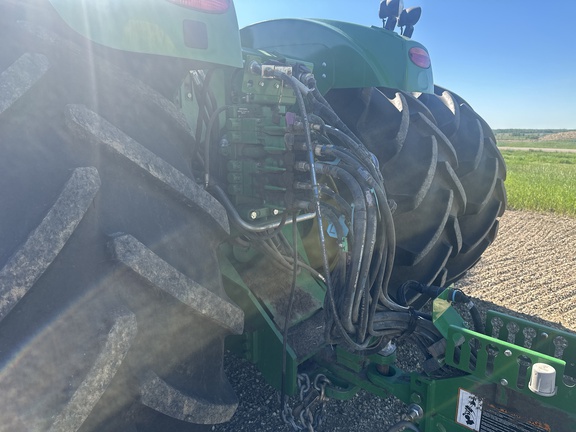 Used 2016 John Deere 1870 Air Drills and Seeders at Horizon Ag & Turf in Lloydminster, AB - Photo9