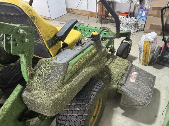 Used 2020 John Deere Z915E Zero Turn Mowers at Koenig Equipment in Richmond, IN - Photo6