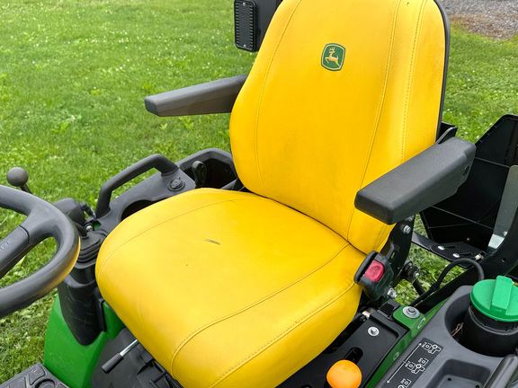 2021 John-Deere 1025R