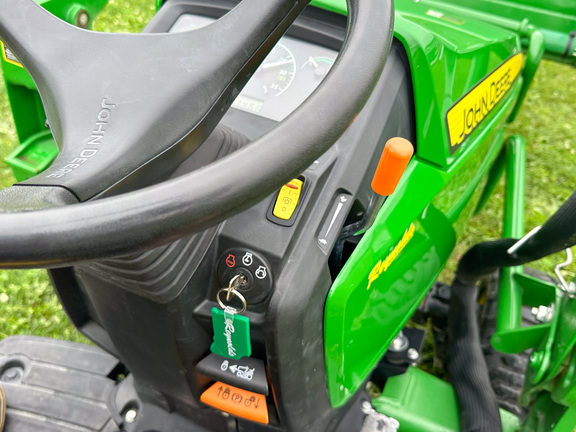 2021 John-Deere 1025R