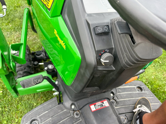 2021 John-Deere 1025R