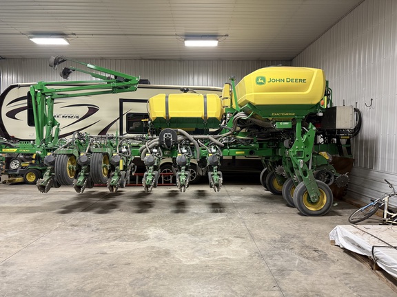 2024 John Deere 1775NT - Photo3