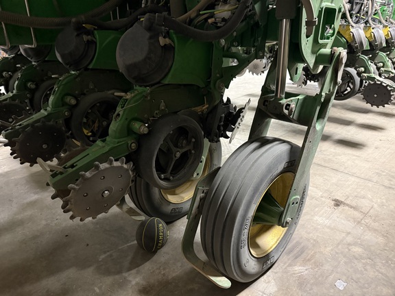 2024 John Deere 1775NT - Photo4