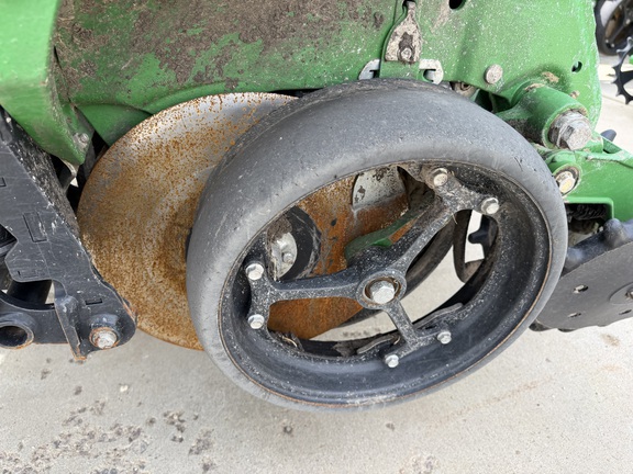 2024 John Deere 1775NT - Photo15