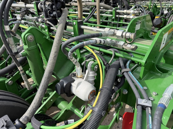 2024 John Deere 1775NT - Photo21