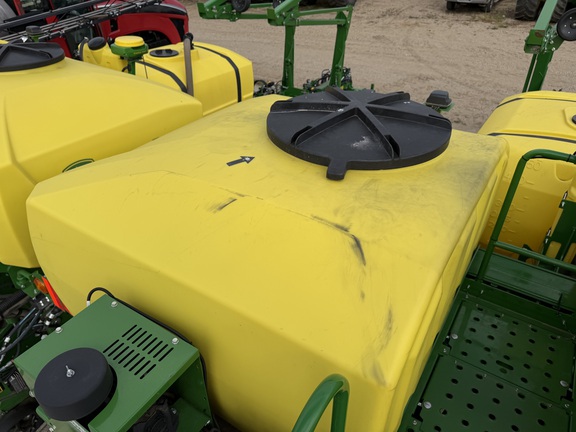 2024 John Deere 1775NT - Photo36