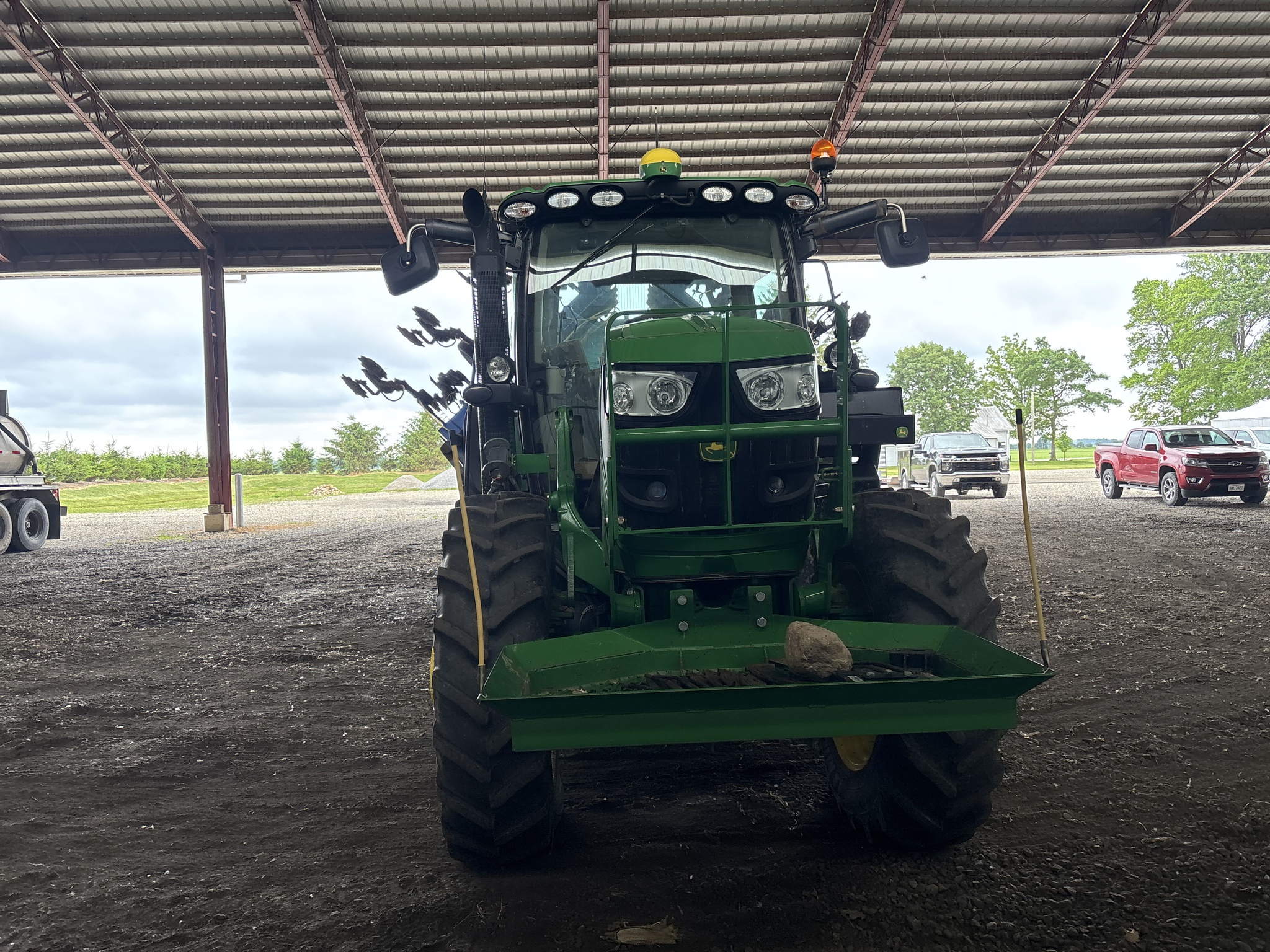 Used 2013 John Deere 6140R Row Crop Tractors at Koenig Equipment in Urbana, OH - PhotoXL3