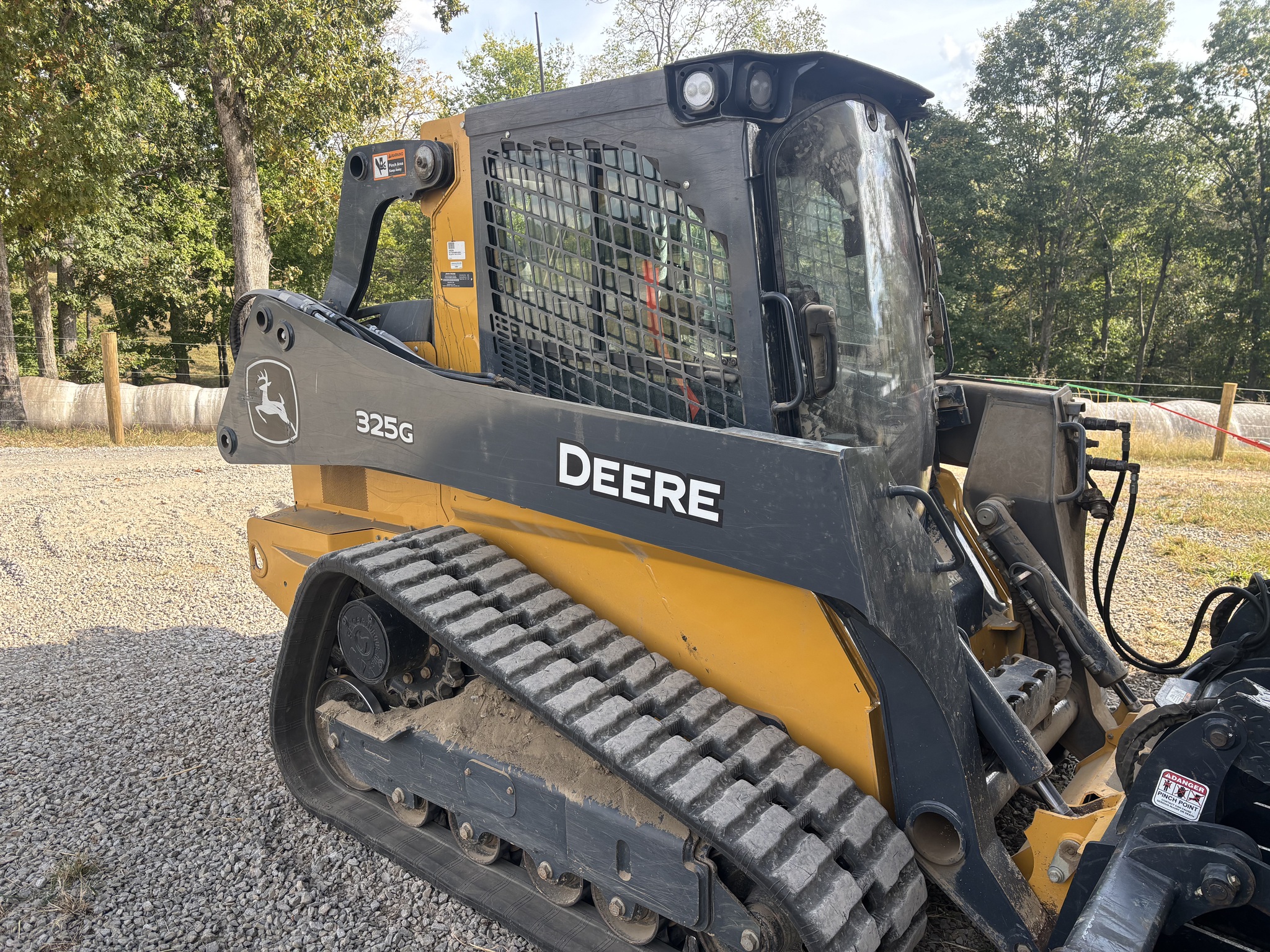 2023 John Deere 325G