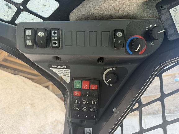 Photo of 2024 John Deere 324G