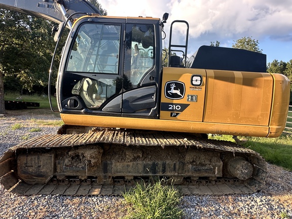 2024 John Deere 210 P