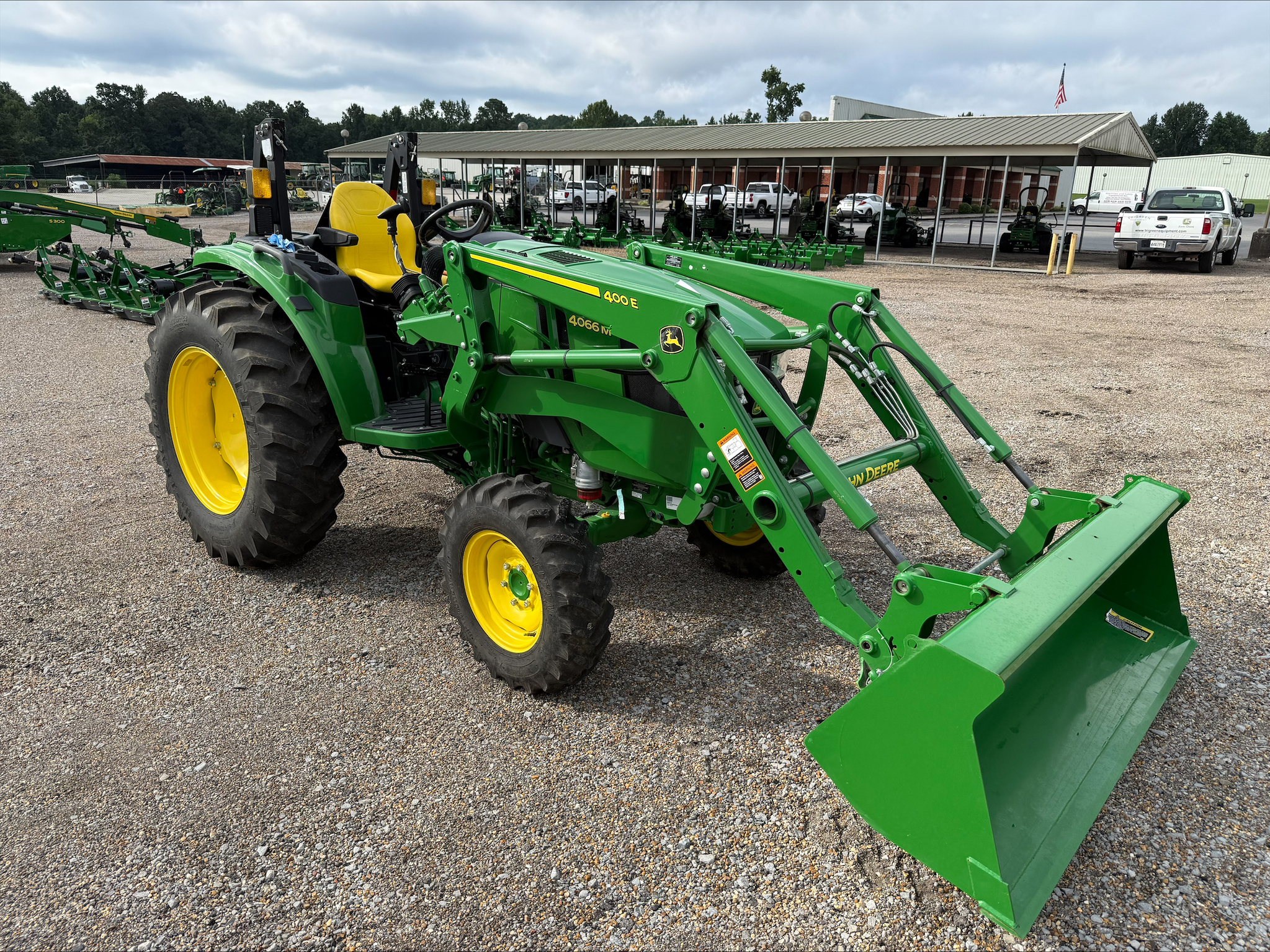 2023 John Deere 4066M