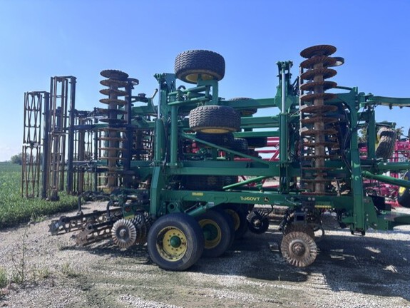 2021 John-Deere 2660VT