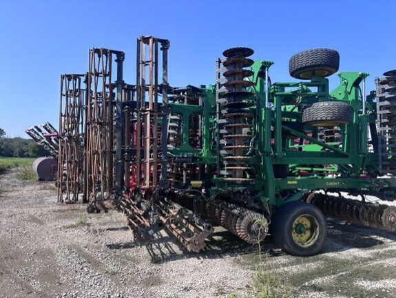 2021 John-Deere 2660VT