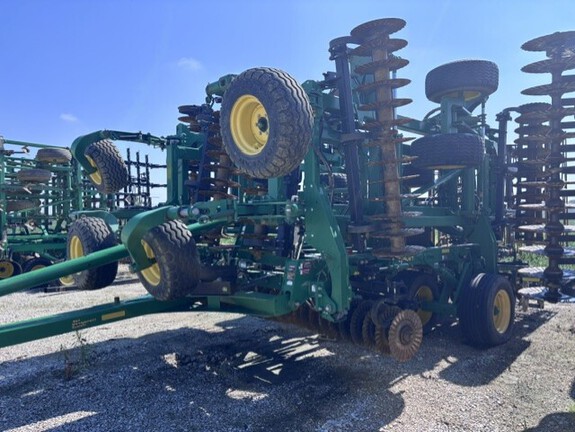 2021 John-Deere 2660VT