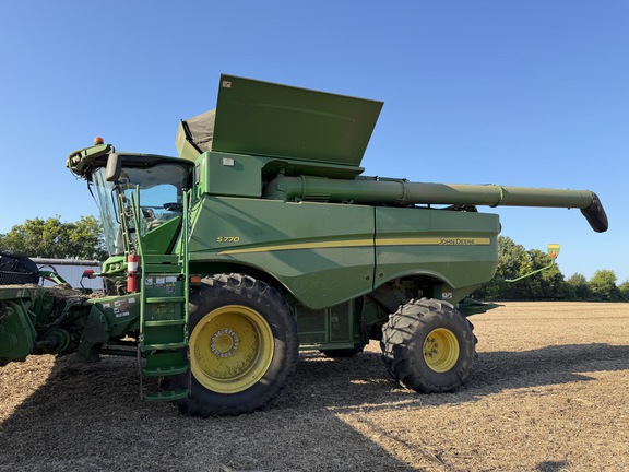 Photo of 2020 John Deere S770