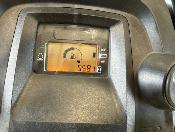 Photo of 2018 John Deere X590