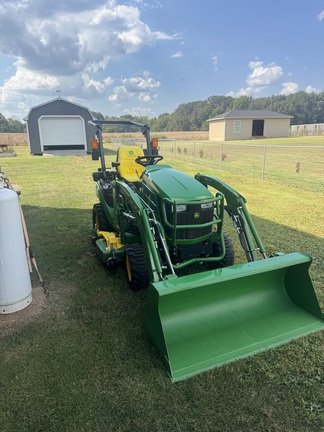 Photo of 2018 John Deere 1025R