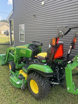 Photo of 2018 John Deere 1025R