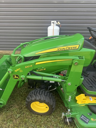 Photo of 2018 John Deere 1025R