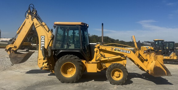 Photo of 2000 John Deere 310SE
