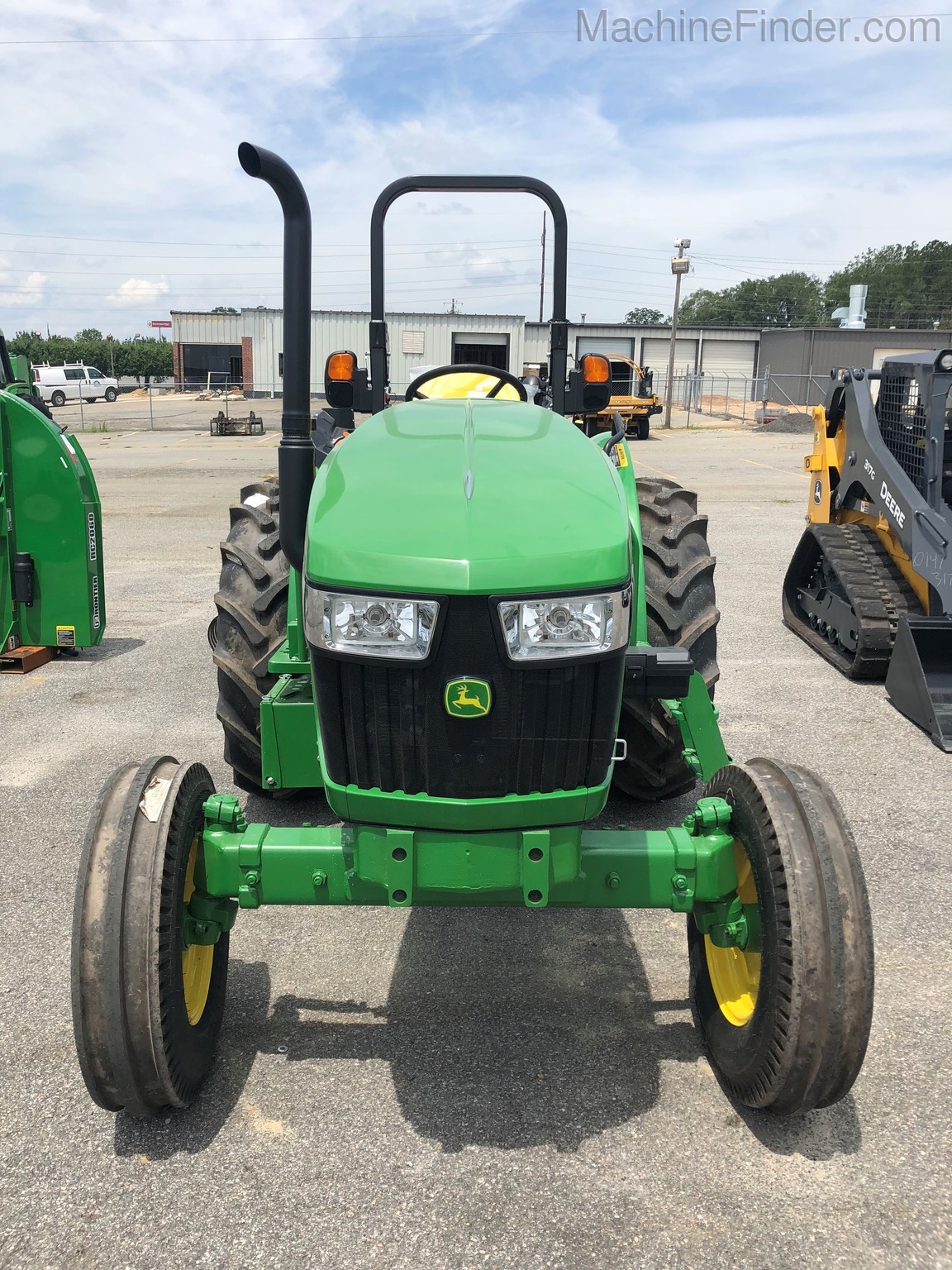 2020 John Deere 5055E Image 3