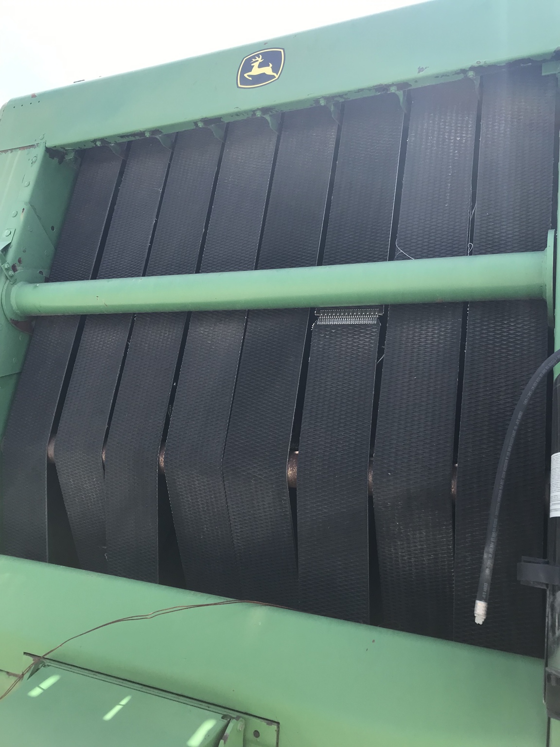 2001 John Deere 567 Image 4