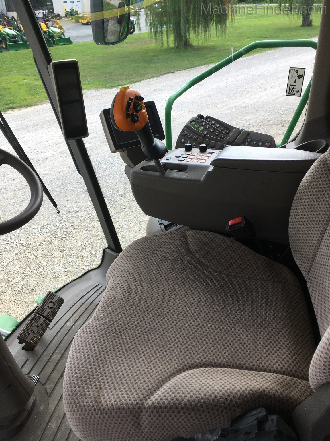 2012 John Deere S680 Image 13