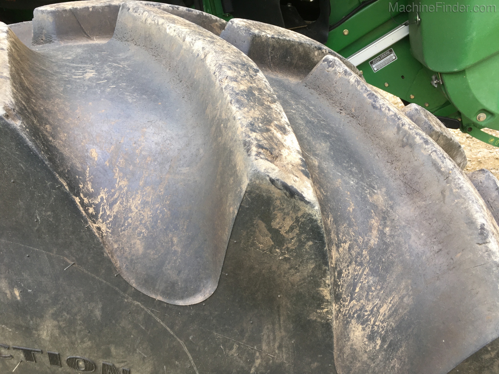 2012 John Deere S680 Image 19