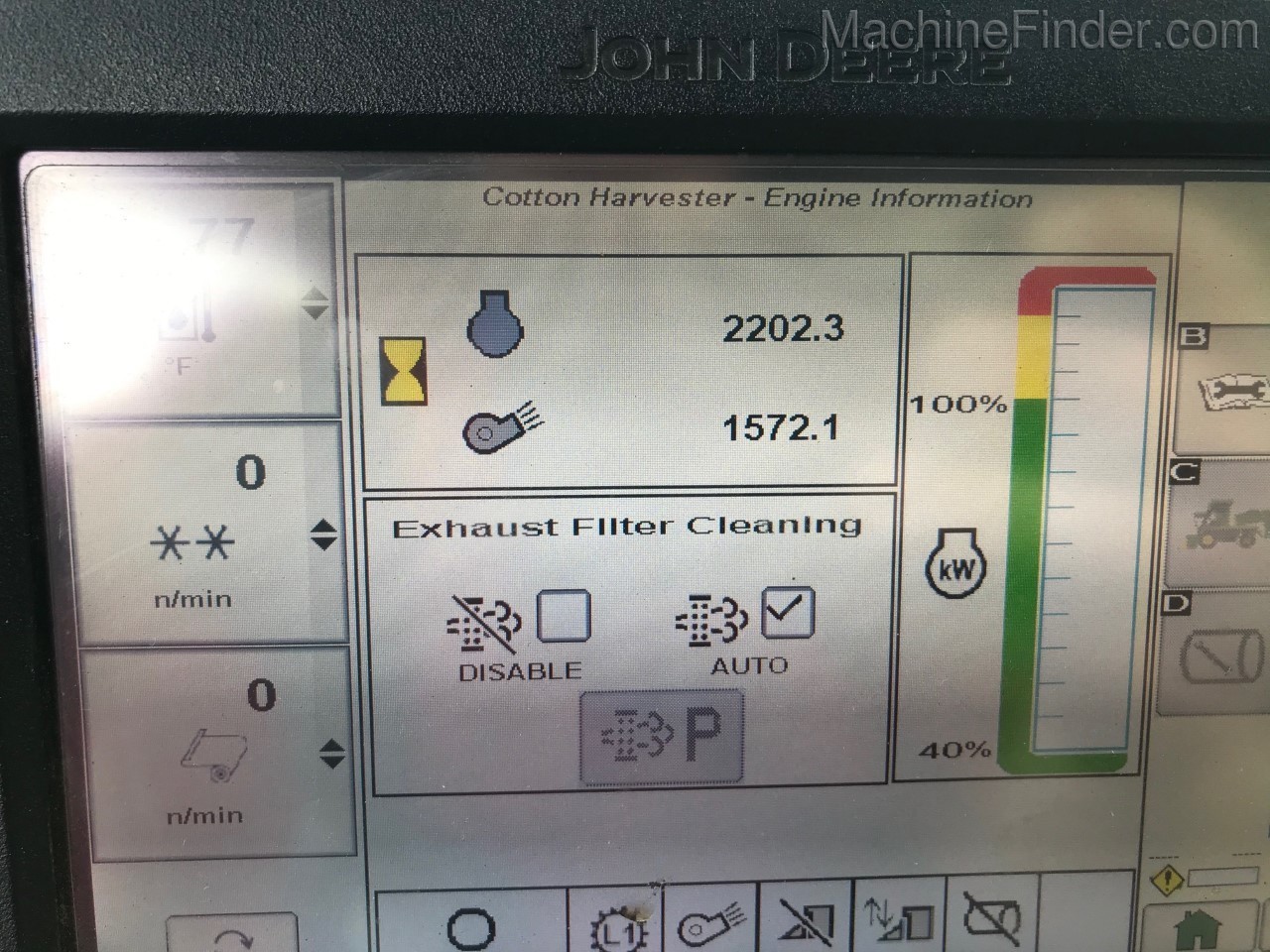 2015 John Deere CP690 Image 10