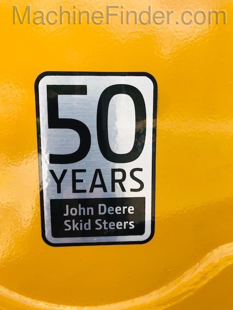 2020 John Deere 325G Image 7