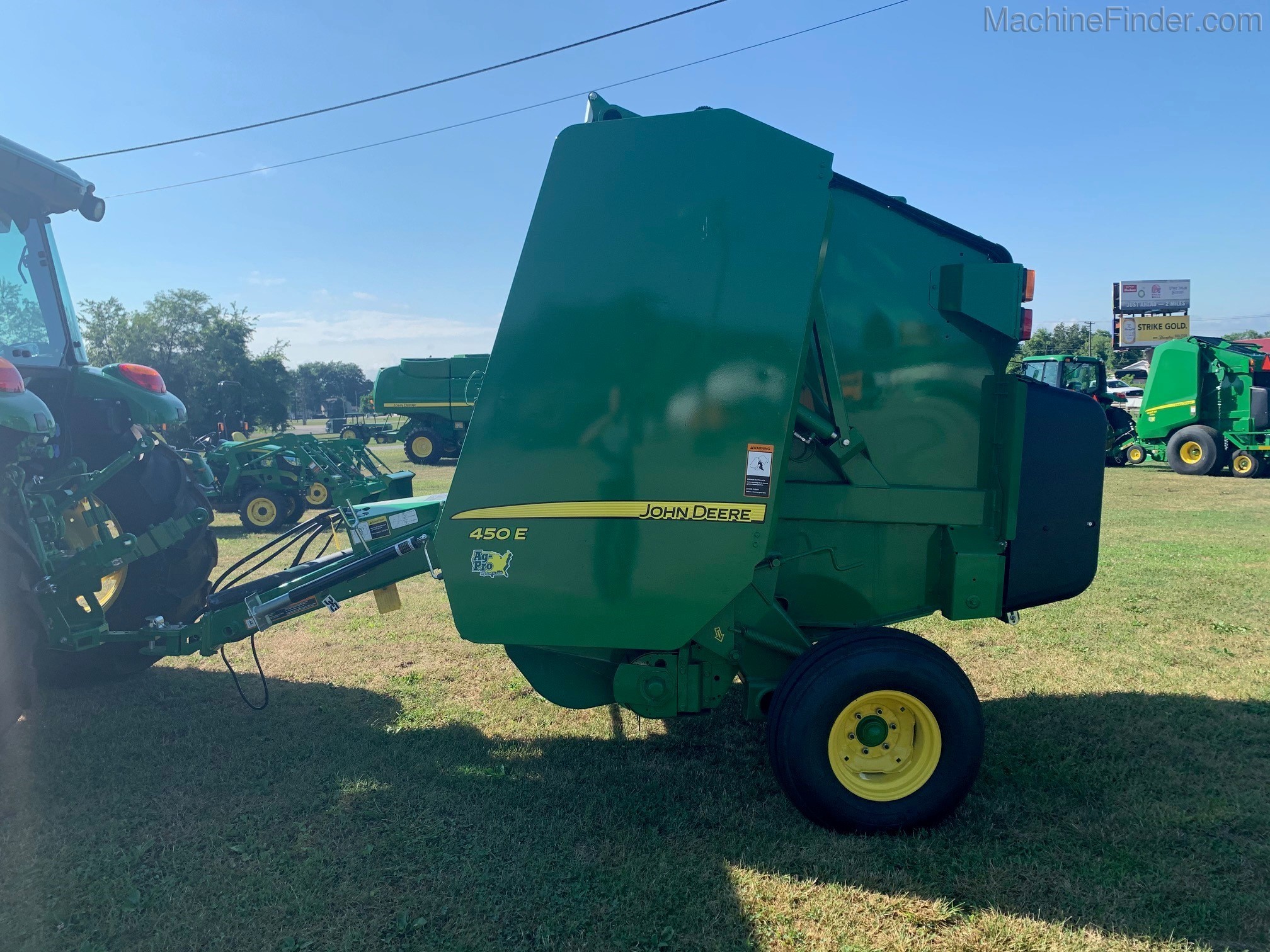 2020 John Deere 450E Image 1