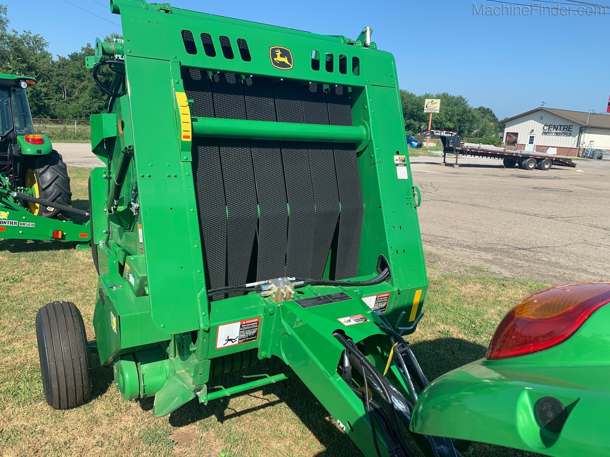 2020 John Deere 450E Image 9