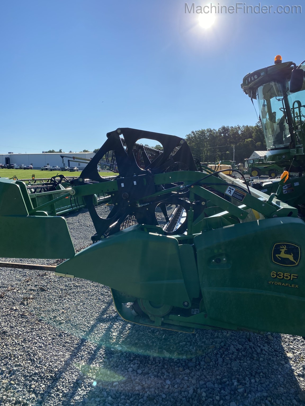 2006 John Deere 635F Image 2