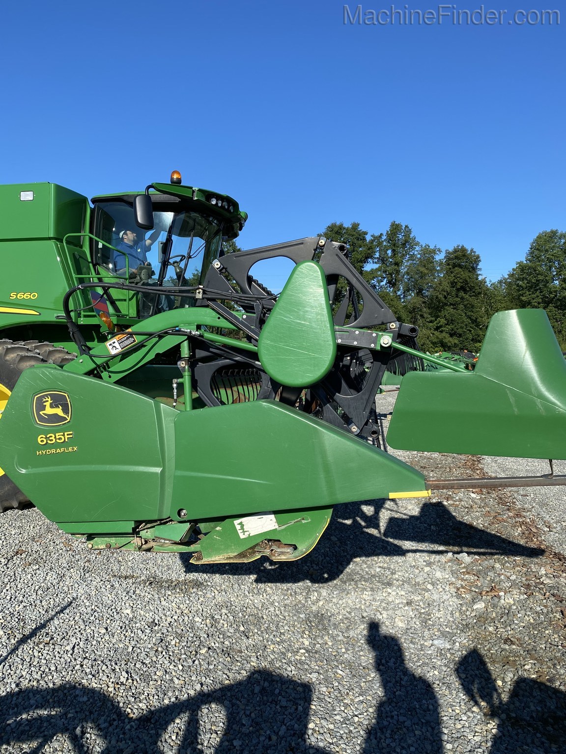 2006 John Deere 635F Image 4