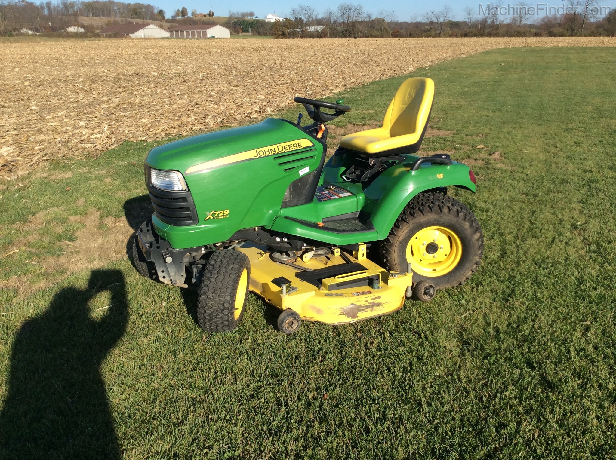 2012 John Deere X729 Image 1