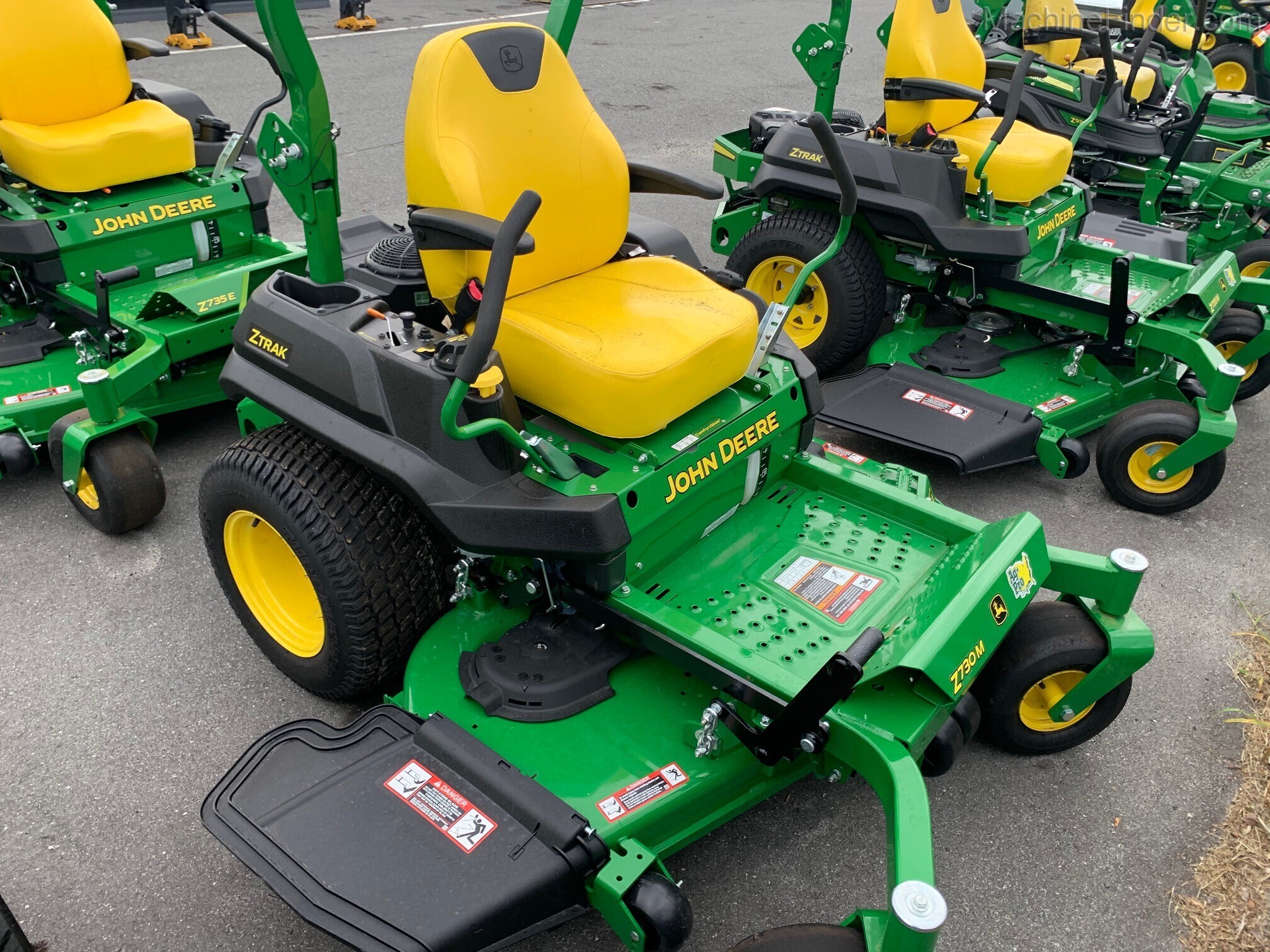 2020 John Deere Z730M Image 2