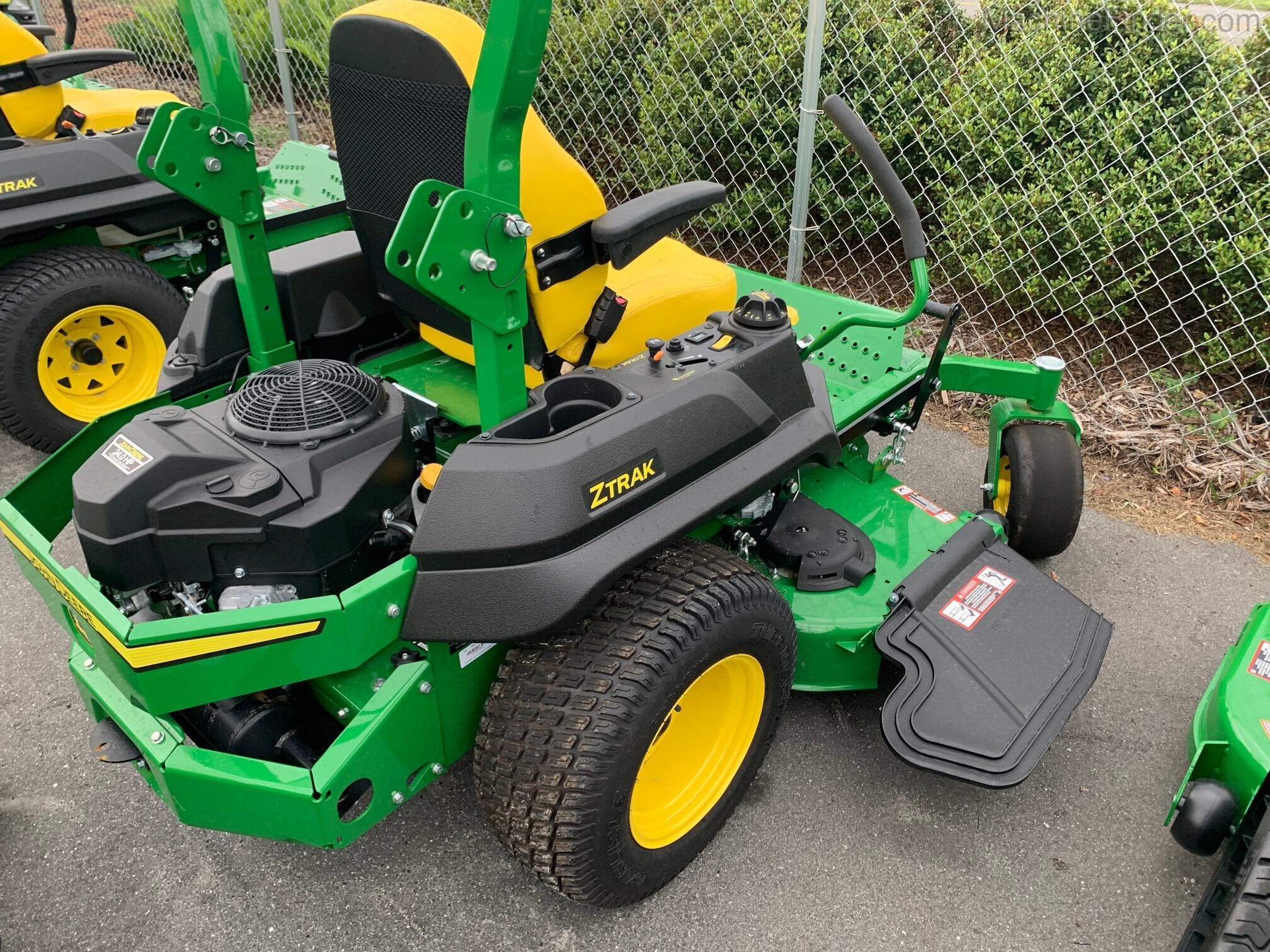 2020 John Deere Z730M Image 3